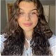 Estudiando de ADE,podría enseñar a niños más pequeños con los deberes.