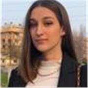 Studentessa universitaria offre ripetizioni