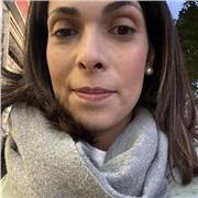 Offri lezioni private a bambini e ragazzi dalla scuola primaria alla secondaria, per aiuto compiti e materie umanistiche.