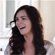 online English teacher providing classes to students of all ages