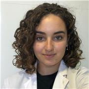 Estudiante de Fisica Nuclear imparte clases de ciencias exactas e inglés a estudiantes de nivel secundario y universitario