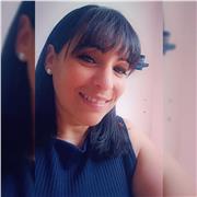 Gosto da língua portuguesa e literatura. Sou uma amante da leitura