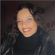 Profesora de apoyo escolar a alumnos de primaria y de 1º y 2º de ESO