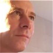 Profesional del marketing digital con 15 años de experiencia en marketing para que entiendas cómo mejorar tu negocio. 