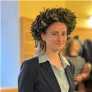 Laureata con lode in filosofia e lettere classiche offre lezioni di italiano e in preparazione alla prima prova della maturità