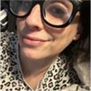 Aunque no me licencié, realice cuatro años de psicología; soy una lectora compulsiva y quiero enseñar a todas las edades. 