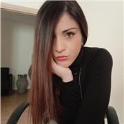 Laureata in pubb. amministrazione con master in insegnamento materie giuridico economiche,mpartisce lezioni di italiano e diritto