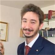 Universitario offre aiuto compiti per medie e liceo