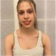 Soy una apasionada de la Historia del Arte, con una media de 9 en Bachillerato y 9,75 en la EVAU, y enseño de forma dinámica.