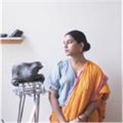 Contemporary artist and ceramicist with MFA, experienced Art Assistant and creative educator