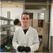 Estudiante de CC. Químicas en la UCM que da clases de física y química a nivel ESO y bachillerato