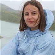 Profesora de inglés imparte clases, presenciales u online, a niños de todas las edades