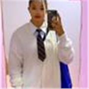 Sono una studentessa di giurisprudenza, parlo perfettamente inglese perché sono inglese.