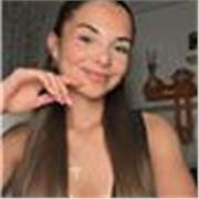 Hola! Me llamo Irene Peñuelas y tengo 18 años.
Soy estudiante universitaria del grado de Pedagogía y estoy interesada cuidar a niños/as y pasar tiempo con ellos pasándolo bien!
Me encantan los niños/as y disfruto mucho ayudando en lo que pueda.
Trabajo