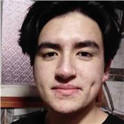 Universitario dicta clases en matemáticas e ingles