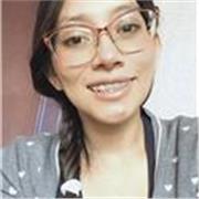 Profesora de inglés y francés en línea de forma personalizada, dinámica y sencilla. Licenciada en lenguas