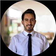 Profesor de inglés especializado en adolescentes y adultos para aprender desde cero, preparación exámenes internacionales y más