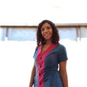 Profesor de lenguaje en calle larga