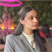 Dynamic and patient English teacher with experience in both online and face-to-face lessons for children, teenagers, and adults