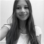 Aiuto studenti delle superiori a studiare la vita e le opere degli autori