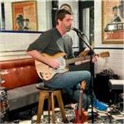 Prof de guitare élec/folk pour enfants de plus de 12 ans.