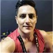 Profesor de danza contemporánea y jazz, imparto a jovenes de edades de los 12 en adelante
