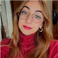 Studentessa universitaria si propons come insegnante di italiano per stranieri online, partendo da livello base
