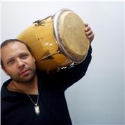 Percusionista profesional ofrece clases particulares y en grupo, muy didáctica dispone de local con instrumentos para los alumnos tanto en Granada como en Otura