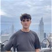 Profesor con titulación de C2 según el CEFR de CAMBRIDGE UNIVERSITY