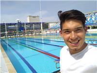 Profesor de natación para niños, jóvenes y adultos