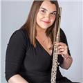 Soy estudiante de 2° de superior de música. imparto clases de instrumento de flauta travesera y lenguaje musical