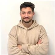 Professeur de mathématiques certifié (CAPES) propose des cours de soutien ludiques et sur mesure pour collégiens et lycéens.