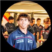 Ingeniero aeroespacial con pasión por enseñar, explico matemáticas y ciencias de forma sencilla.