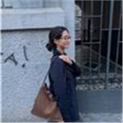 Diplomata al liceo classico, studentessa di medicina. Propongo lezioni di scienze naturali per studenti delle scuole medie