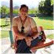 Soy docente apasionada de la educación. Tengo especialización en Alfabetización Inicial, pero también dar clases de Español