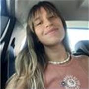 Disponibile per lezioni di inglese per bambini e ragazzi, con l’obiettivo di migliorare insieme e semplificare l’apprendimento!