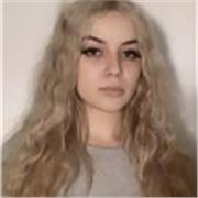 Studentessa di Architettura offre lezioni di Storia dell’Arte, Storia, Filosofia, Inglese (sostenuto esame accademico IELTS con livello C1; frequentato un corso in lingua all’Oxford School), Italiano