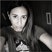 Profesora de enseñanza básica y profesora de lengua y literatura para secundaria