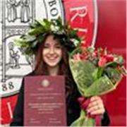 studentessa universitaria offre aiuto compiti per scuole elementari e ripetizioni per scuole medie e superiori.