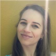 Maestra de apoyo escolar especializada en clases para niños/as de primaria de forma online