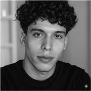 Spanischlehrerin für alle Altersgruppen, professionell im Bereich Audio und Produktion