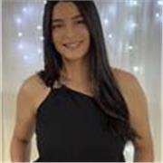 Professora com habilitação em português e inglês. Experiência com ambas disciplinas