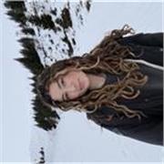 Tutora con experiencia en psicopedagogía a raíz de mis prácticas académicas, refuerzo curricular y enseñanza desde cero.