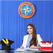 Médico cirujano impartiendo clases de medicina