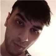 Studente universitario di scienze della comunicazione disposto a tenere lezioni di storia per chi ne avesse bisogno
