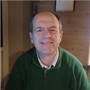 Insegnante di Storia impartisce lezioni di Storia per gli Istituti Tecnici , Professionali e Liceo