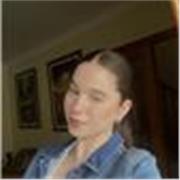 Profesora de clases particulares online en la materia de inglés, ahora mismo compaginándolo con mis estudios.