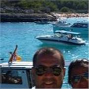Doy clases de idiomas (francés y árabe). También doy cursos de iniciación a la informática
