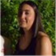 sarei molto contenta di aiutare vostro/a figlio/a! Ho 20 anni e sono molto intraprendente e sto per prendere il diploma.