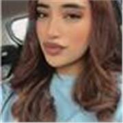 Me defino como una persona paciente, creativa y cariñosa, con facilidad para conectar con niños pequeños. Me gusta enseñar.